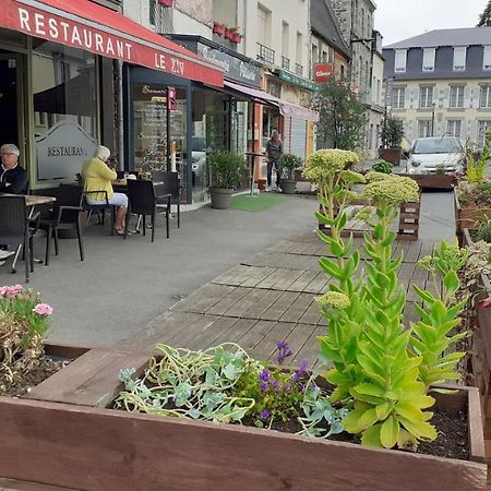 Hotel Le XIV Pontorson Eksteriør billede